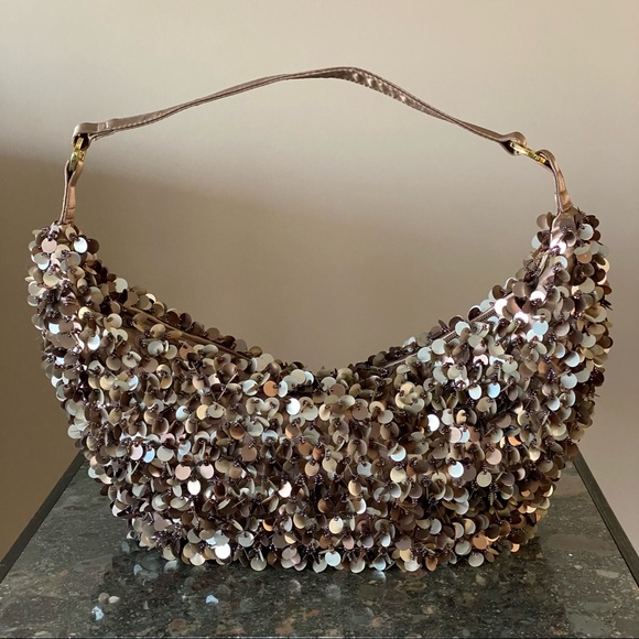 🌺HOST PICK🌺 Sequined/Beaded Handbag - Picture 2 of 13